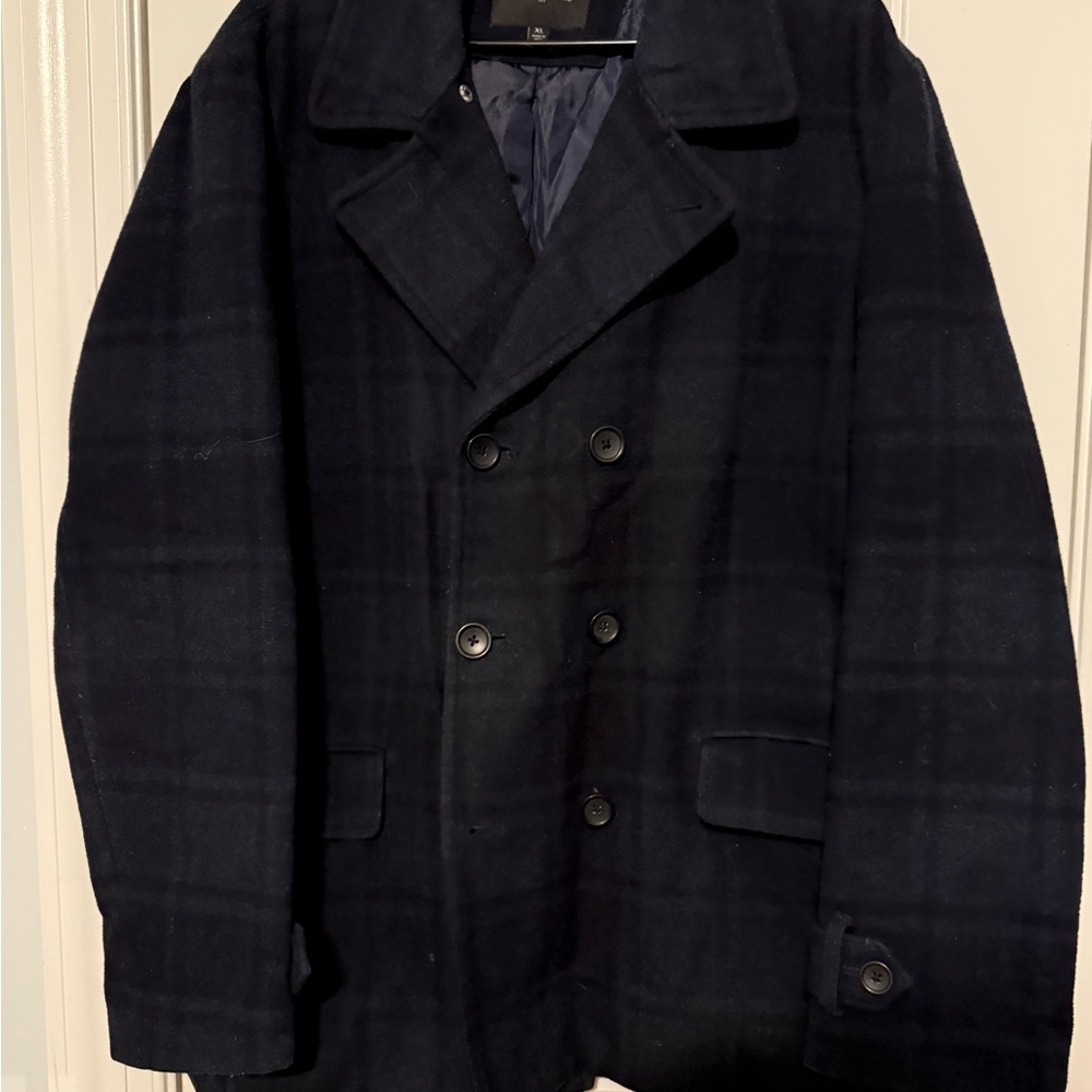 Banana Republic Men’s peacoat- black/navy plaid